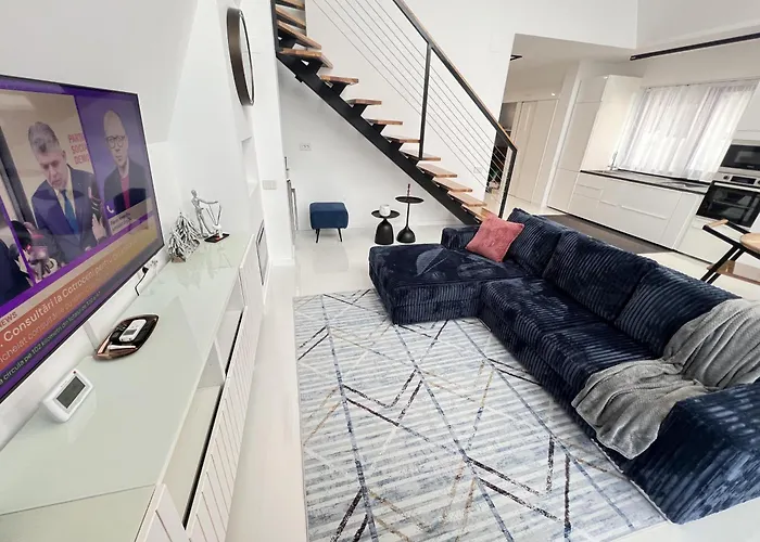 Agrey Frame Residence Villas