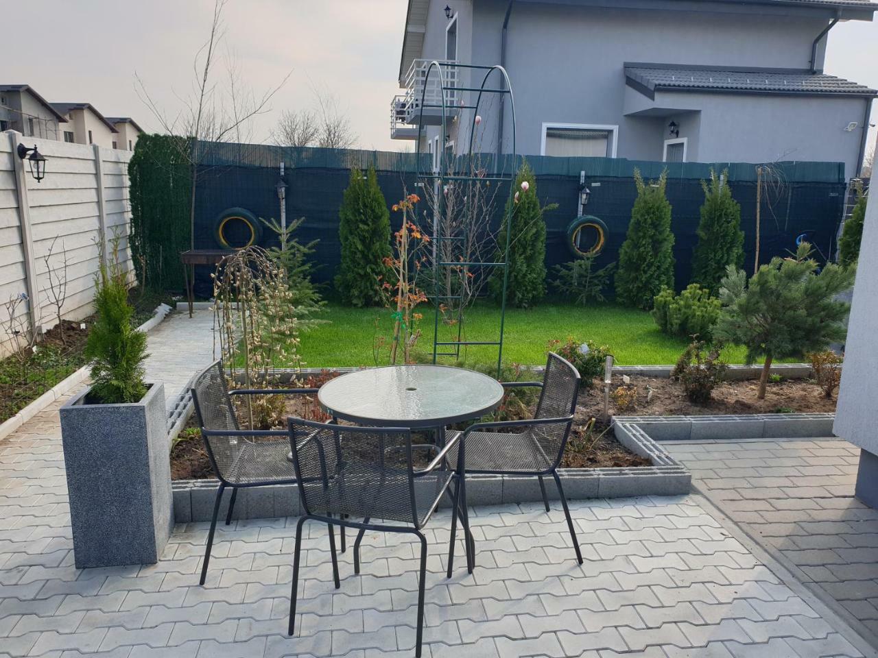 Agrey Frame Apartament